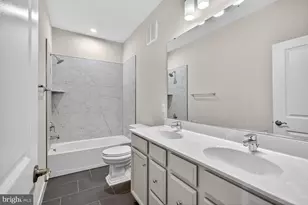 16282 Connors Wy, Rockville, MD 20855 - Photo 23