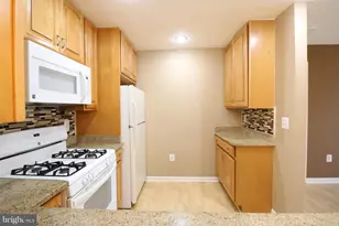 18701 Sparkling Water Dr, Germantown, MD 20874 - Photo 5