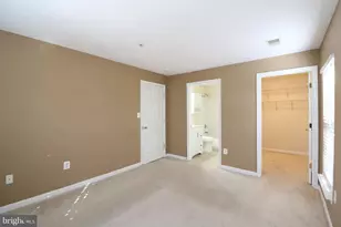 18701 Sparkling Water Dr, Germantown, MD 20874 - Photo 19