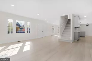 9 Joshua Tree Ct, Gaithersburg, MD 20878 - Photo 3