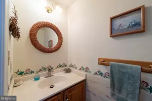 14305 Platinum Dr, North Potomac, MD 20878 - Photo 25