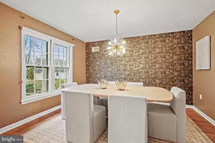 8802 Stonehaven Ct, Rockville, MD 20854 - Photo 7