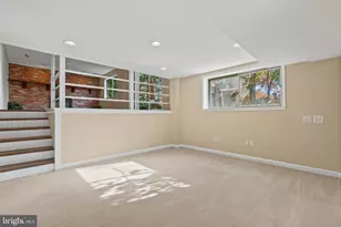 8802 Stonehaven Ct, Rockville, MD 20854 - Photo 41