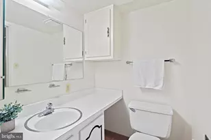 2921 N Leisure World Blvd, Silver Spring, MD 20906 - Photo 19