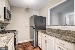 12215 Braxfield Ct, Rockville, MD 20852 - Photo 17