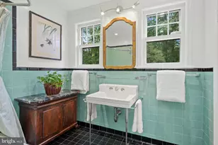 702 & 704 Sligo Creek Pkwy, Takoma Park, MD 20912 - Photo 39