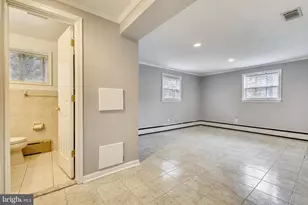 5813 Midhill St, Bethesda, MD 20817 - Photo 35