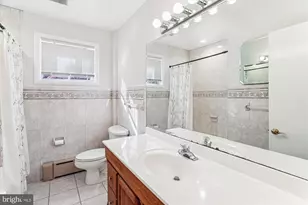 5813 Midhill St, Bethesda, MD 20817 - Photo 27