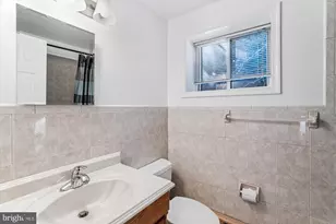 5813 Midhill St, Bethesda, MD 20817 - Photo 37