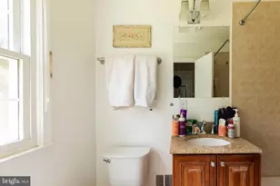 2527 Lindley Terrace, Rockville, MD 20850 - Photo 17