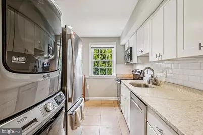 692 Azalea Drive #6-692, Rockville, MD 20850 - Photo 9