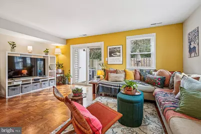 692 Azalea Drive #6-692, Rockville, MD 20850 - Photo 3