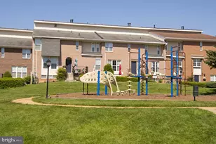 1699 Yale Pl, Rockville, MD 20850 - Photo 5