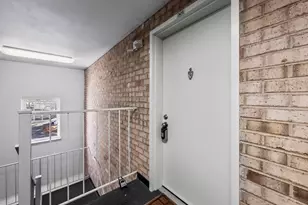 18304 Streamside Dr, Gaithersburg, MD 20879 - Photo 27