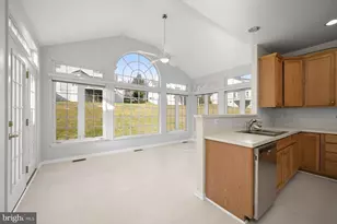 19312 Plummer Dr, Germantown, MD 20876 - Photo 23