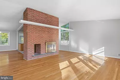 5715 Massachusetts, Bethesda, MD 20816 - Photo 33