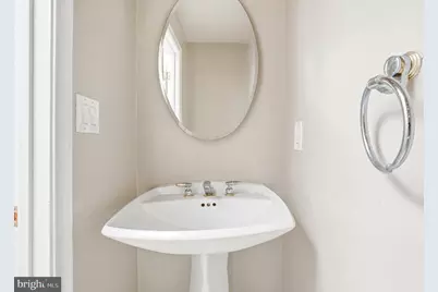 5715 Massachusetts Avenue, Bethesda, MD 20816 - Photo 43