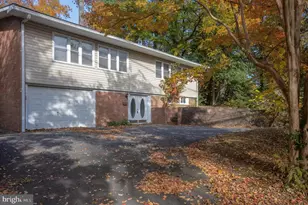 5715 Massachusetts Ave, Bethesda, MD 20816 - Photo 1