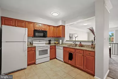 20113 Locustdale Drive #304, Germantown, MD 20876 - Photo 15