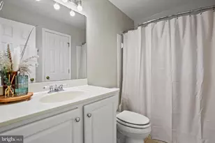 20113 Locustdale Dr, Germantown, MD 20876 - Photo 17