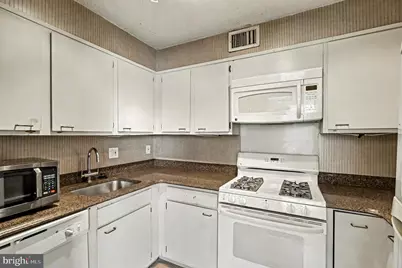 2100 Washington Avenue #6-B, Silver Spring, MD 20910 - Photo 15