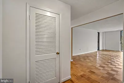 2100 Washington Avenue #6-B, Silver Spring, MD 20910 - Photo 7