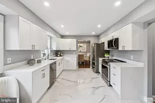 8624 Wild Olive Dr, Potomac, MD 20854 - Photo 11