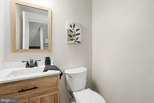 554 Monet Dr, Rockville, MD 20850 - Photo 19