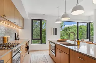 10511 Strathmore Hall St, North Bethesda, MD 20852 - Photo 5