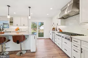 5709 Foggy Ln, Rockville, MD 20855 - Photo 15