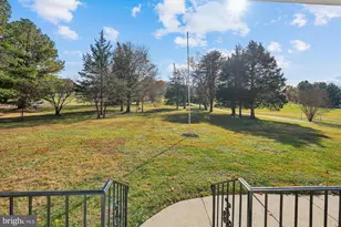 5709 Foggy Ln, Rockville, MD 20855 - Photo 7