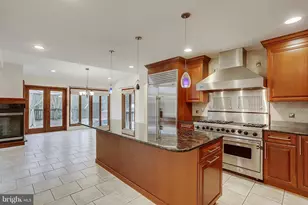 9801 Clydesdale, Potomac, MD 20854 - Photo 3