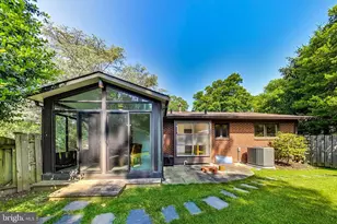 6515 E Halbert Rd, Bethesda, MD 20817 - Photo 11