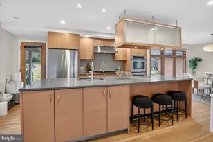 6104 Robinwood Rd, Bethesda, MD 20817 - Photo 9