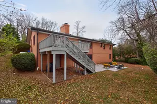 6104 Robinwood Rd, Bethesda, MD 20817 - Photo 39