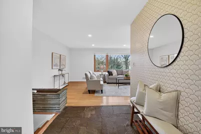 6104 Robinwood Road, Bethesda, MD 20817 - Photo 3