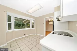 3906 Montrose Driveway, Chevy Chase, MD 20815 - Photo 15