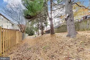 884 Flagler Dr, Gaithersburg, MD 20878 - Photo 33