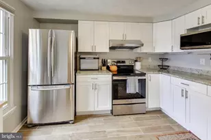 884 Flagler Dr, Gaithersburg, MD 20878 - Photo 9