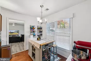 8124 Seneca View Dr, Gaithersburg, MD 20882 - Photo 21