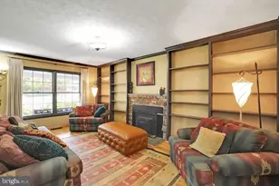 16520 Grande Vista Dr, Rockville, MD 20855 - Photo 5