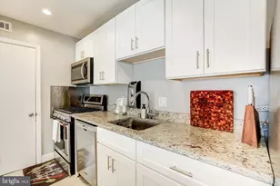 5202 Crossfield Ct, Rockville, MD 20852 - Photo 7