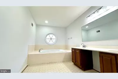 13643 Spinning Wheel Drive, Germantown, MD 20874 - Photo 37