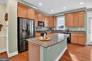 2601 Hume Dr, Silver Spring, MD 20910 - Photo 5