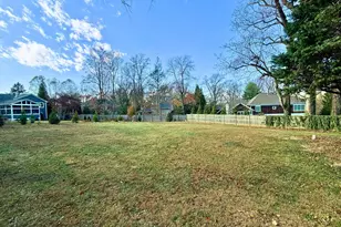 6570 Fallwind Ln, Bethesda, MD 20817 - Photo 1