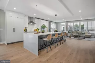 1249 Hillgate Pl, Potomac, MD 20854 - Photo 3