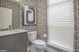 1249 Hillgate Pl, Potomac, MD 20854 - Photo 31