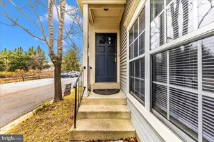 8812 Dowling Park Pl, Gaithersburg, MD 20886 - Photo 3