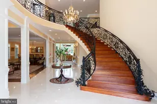 5812 Lone Oak Dr, Bethesda, MD 20814 - Photo 3