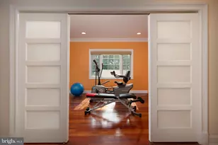 5812 Lone Oak Dr, Bethesda, MD 20814 - Photo 29